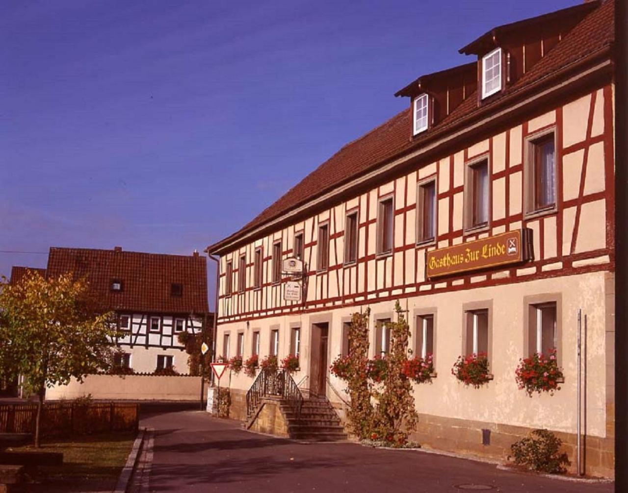 Landgasthof "Zur Linde" Hotel Irmelshausen Exterior foto