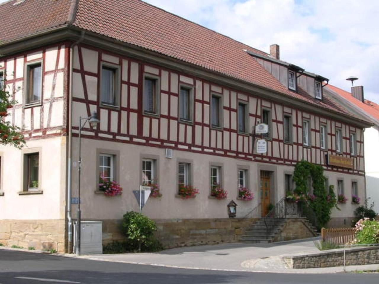 Landgasthof "Zur Linde" Hotel Irmelshausen Exterior foto